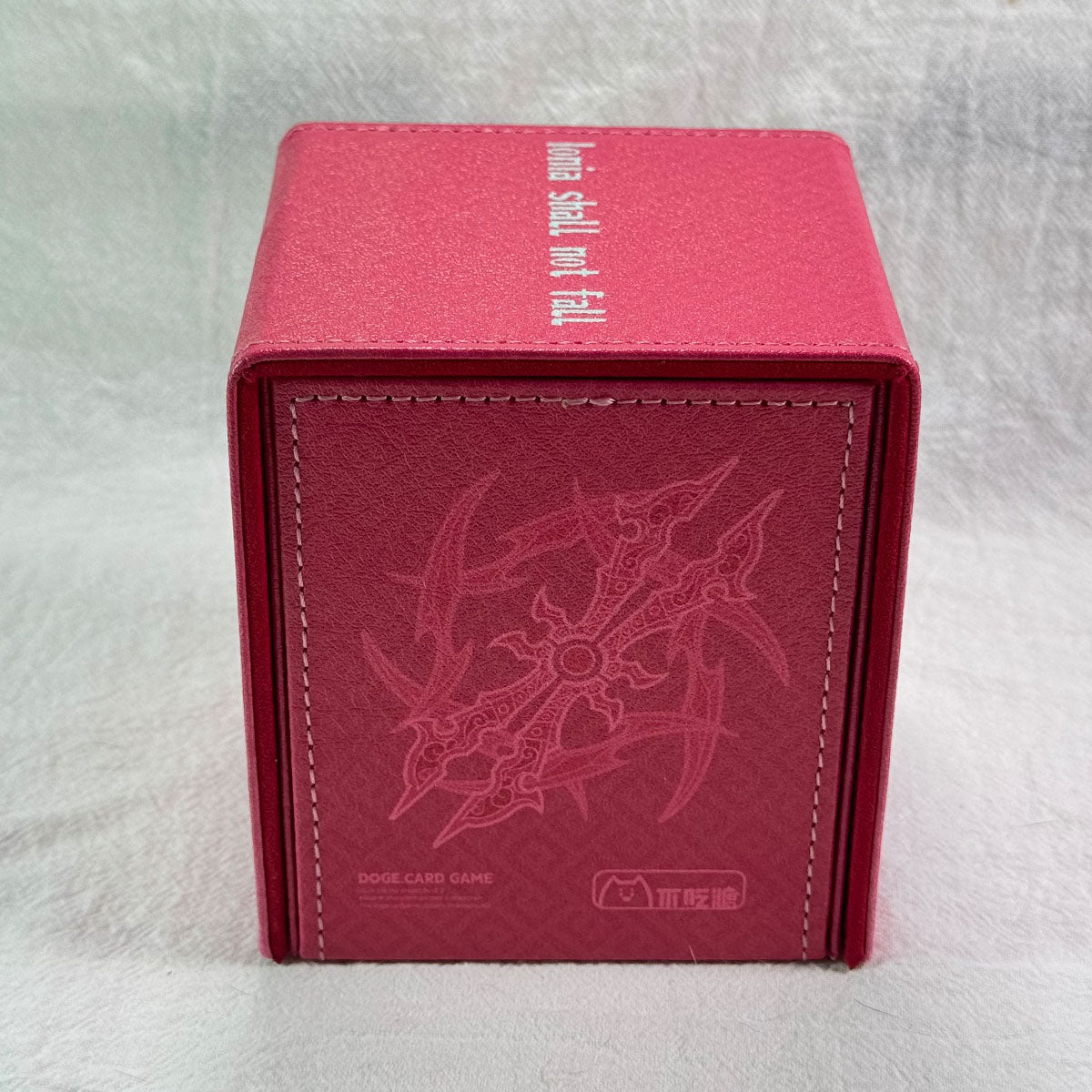 Laogou image: 艾瑞利亚/符文战场卡套卡盒刀锋意志牌盒刀妹卡盒卡套TCG英雄联盟3.jpg